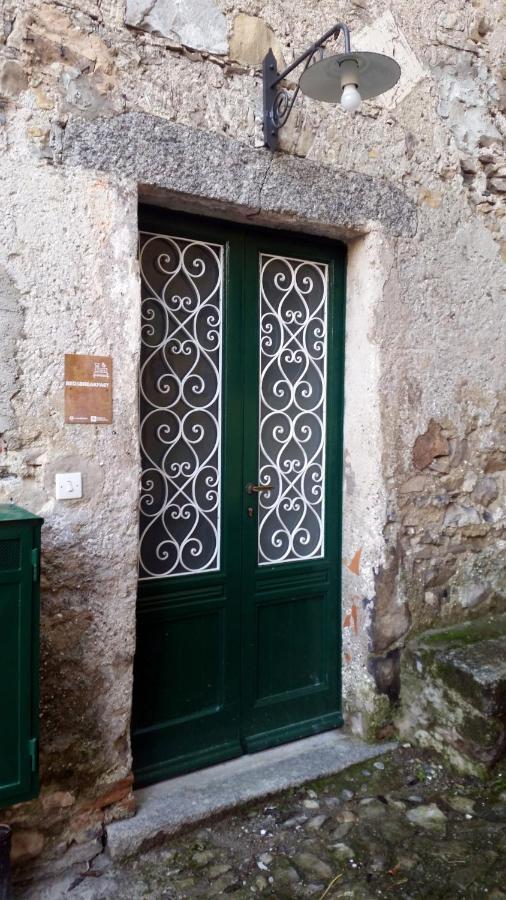 B&B Val Valerna Lezzeno Buitenkant foto