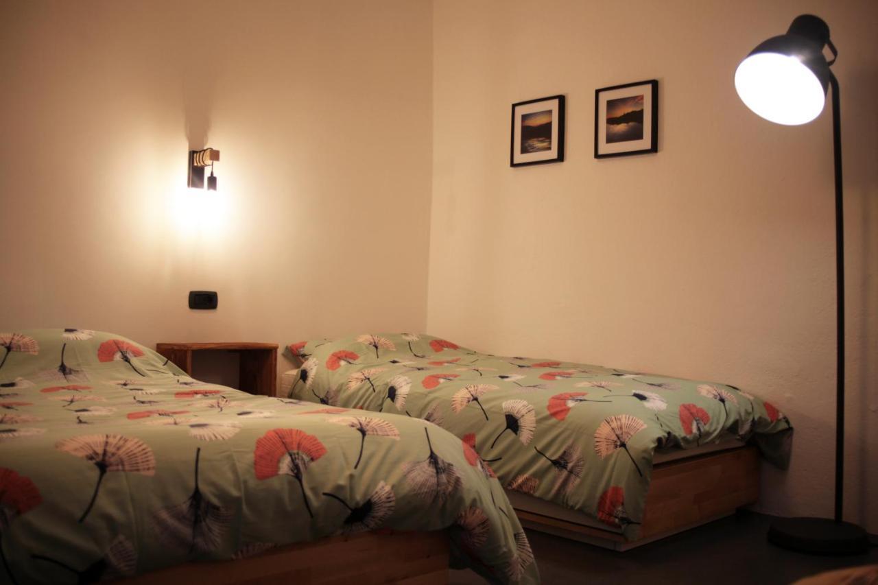 B&B Val Valerna Lezzeno Buitenkant foto
