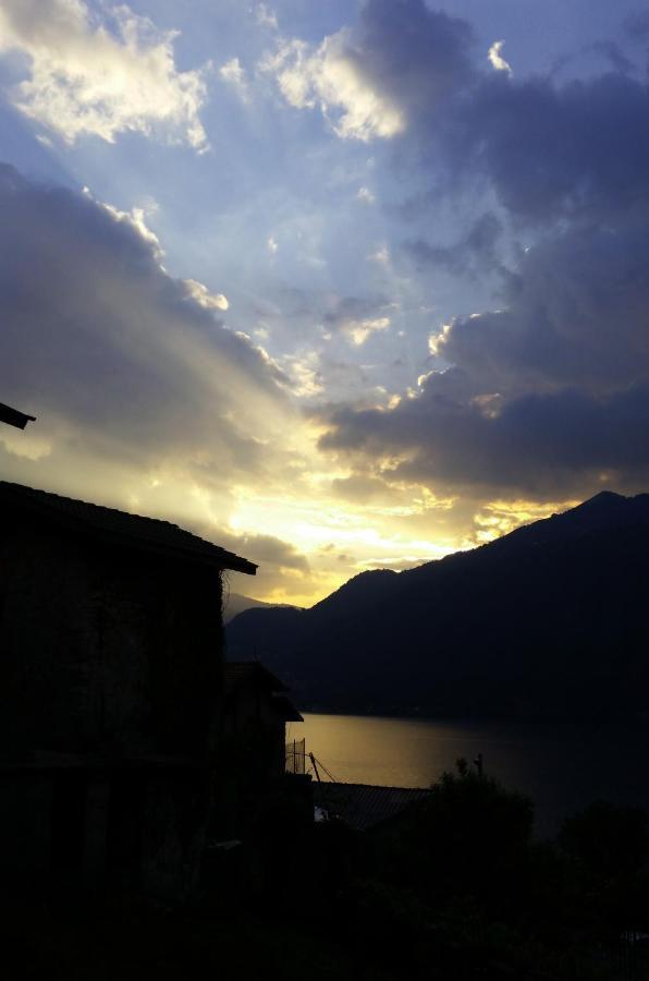 B&B Val Valerna Lezzeno Buitenkant foto